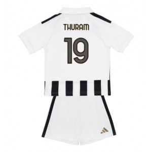 Juventus Khephren Thuram #19 Jalkapallovaatteet Lasten Kotipeliasu 2026-27 Lyhythihainen (+ Lyhyet housut)